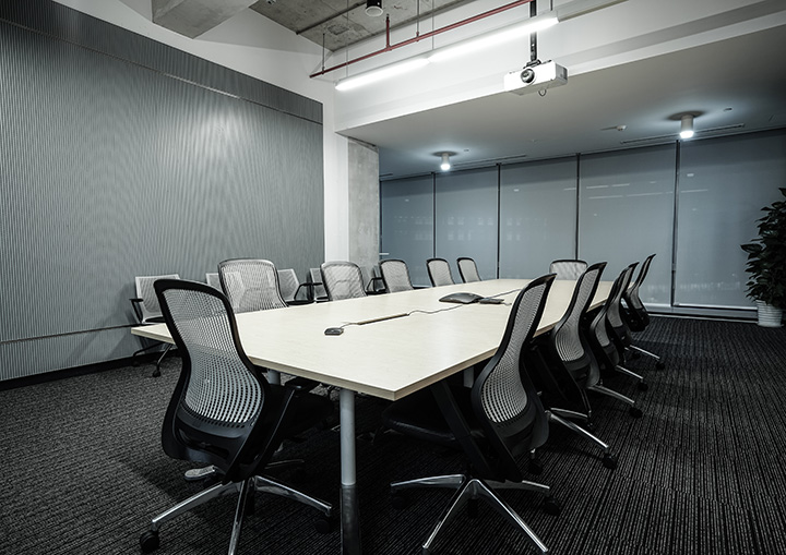 Low Transmittance Blackout Blinds