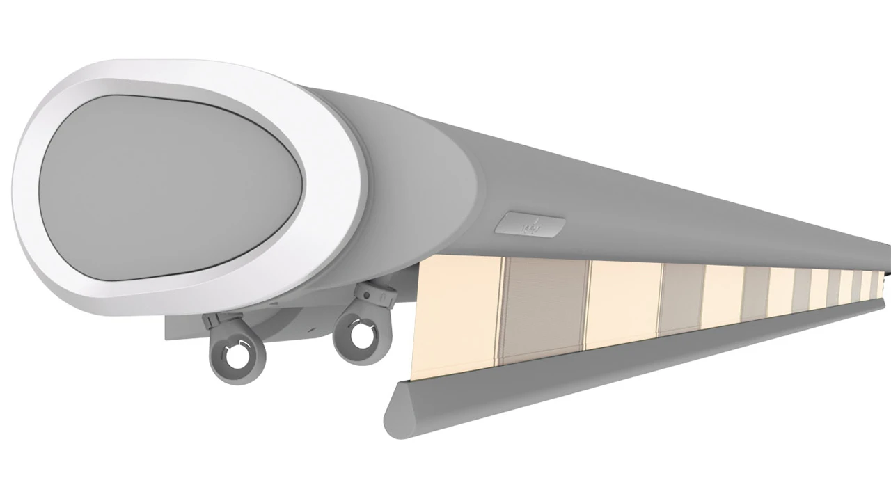 Vertical sun and privacy protection, operated by motor or manual gear